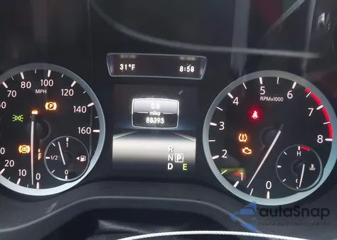 2017 Infiniti Qx30 Premium z USA, uszkodzony, nr VIN SJKCH5CP3HA027322